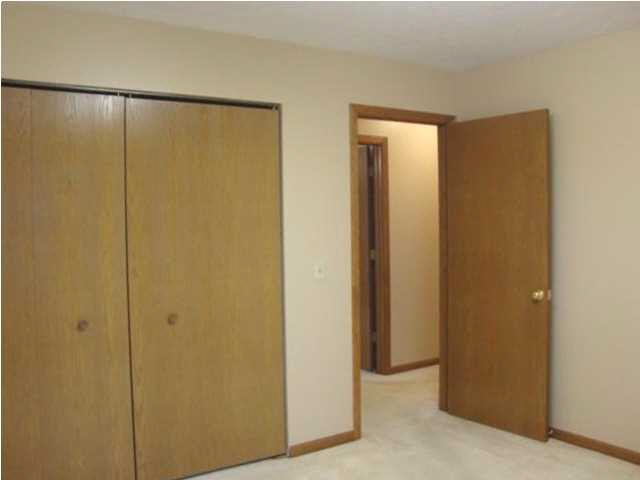 8314 Gate Way Dr, Evansville, IN 47715 photo 12