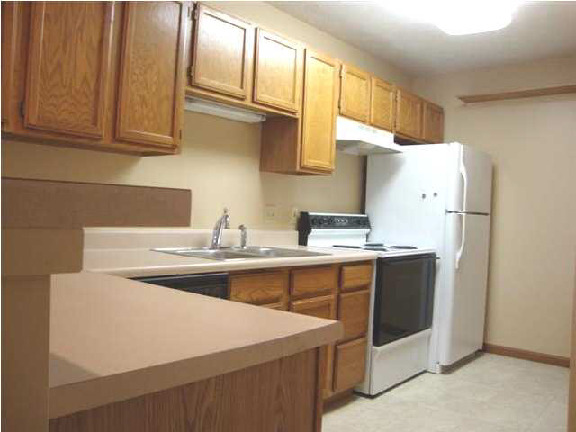 8314 Gate Way Dr, Evansville, IN 47715 photo 9