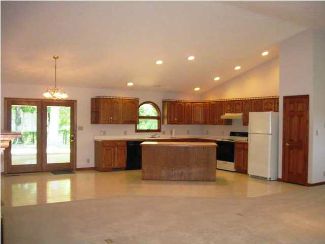 6142 Shiloh Rd, Tell City, IN 47586 photo 4