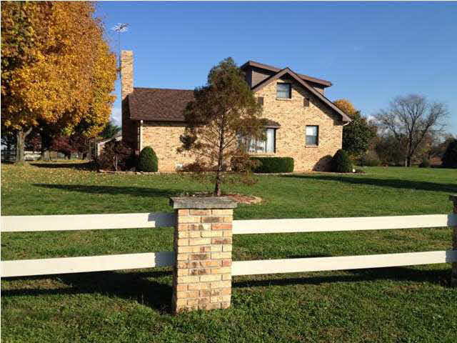 1466 S 100 E, Princeton, IN 47670 photo 2