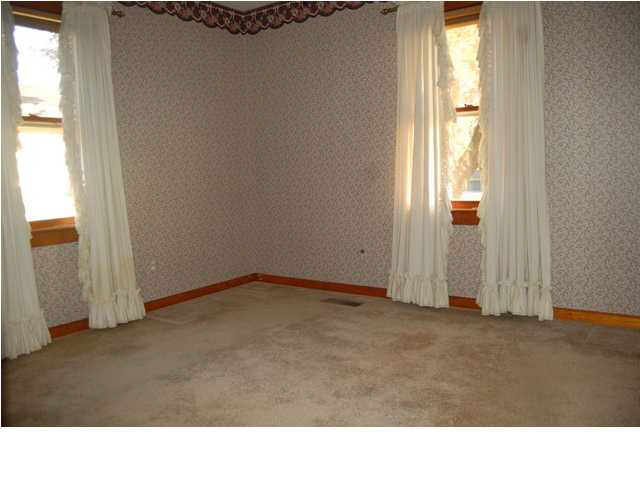 525 E Moore St, Boonville, IN 47601 photo 6