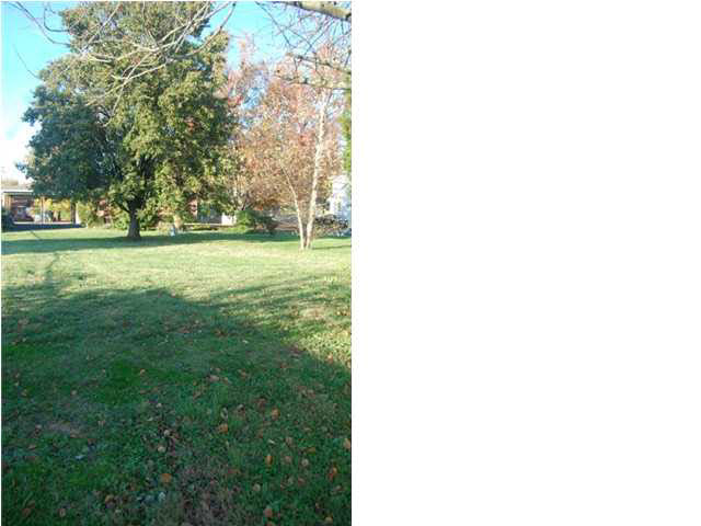 525 E Moore St, Boonville, IN 47601 photo 16