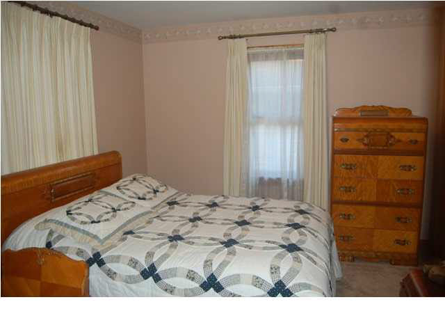 525 E Moore St, Boonville, IN 47601 photo 7