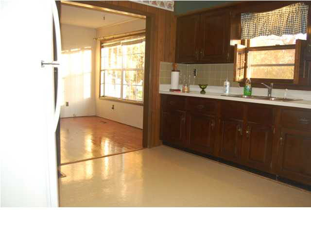 525 E Moore St, Boonville, IN 47601 photo 4