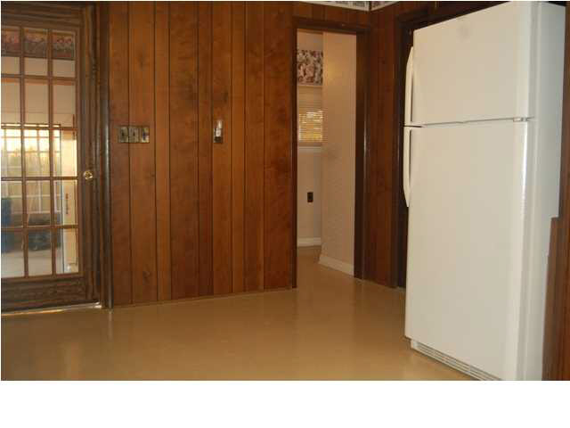 525 E Moore St, Boonville, IN 47601 photo 3