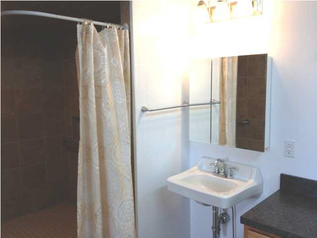 2304 W Virginia St, Evansville, IN 47712 photo 9