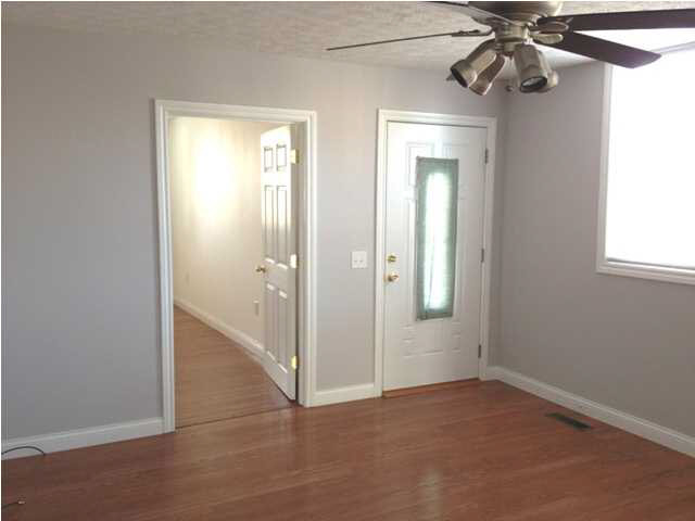 2304 W Virginia St, Evansville, IN 47712 photo 8