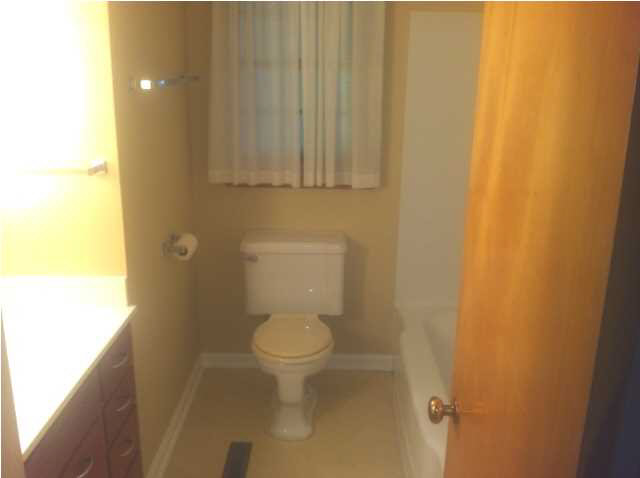 607 Wessel Ln, Evansville, IN 47712 photo 5