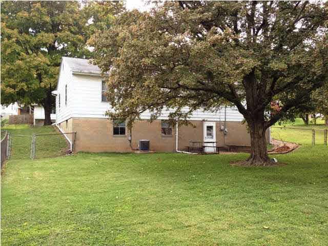 607 Wessel Ln, Evansville, IN 47712 photo 12