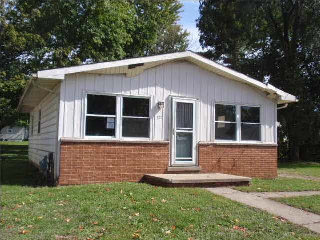 620 N Seminary St, Princeton, IN 47670 photo 1
