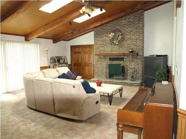 7203 Old State Rd, Evansville, IN 47710 photo 5
