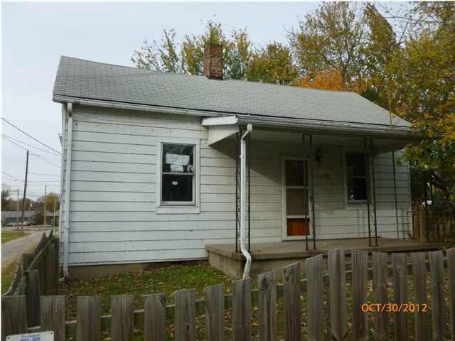 1121 Mulberry St, Mount Vernon, IN 47620 photo 1