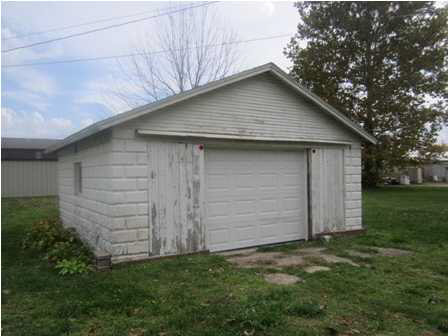 151 N Nichols Ave, Petersburg, IN 47567 photo 5