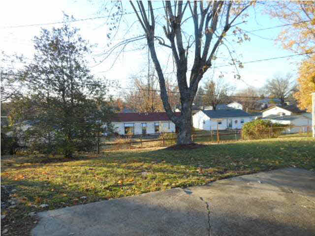 4212 Meadowridge Rd, Evansville, IN 47710 photo 8
