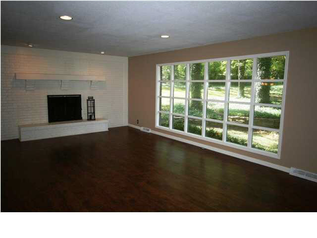 2411 Sharon Pl, Evansville, IN 47725 photo 4