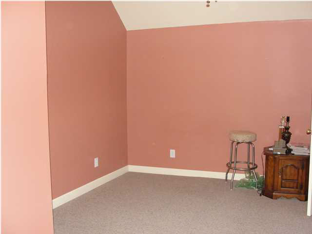 384 E 850 N, Hazleton, IN 47640 photo 8