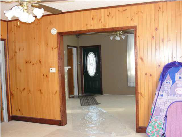 384 E 850 N, Hazleton, IN 47640 photo 5