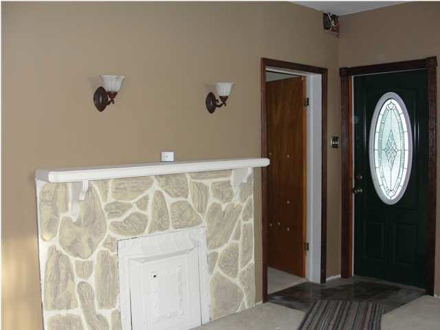384 E 850 N, Hazleton, IN 47640 photo 6