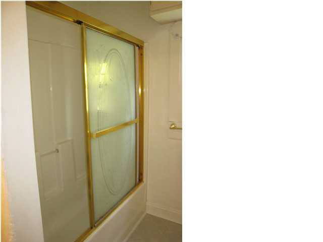 2216 S Lombard Ave, Evansville, IN 47714 photo 10