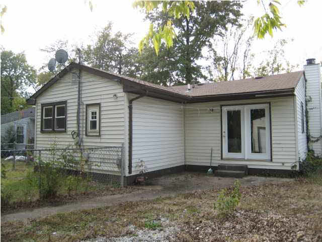 2216 S Lombard Ave, Evansville, IN 47714 photo 13