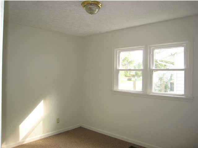 2216 S Lombard Ave, Evansville, IN 47714 photo 8