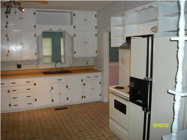 3328 Edgewood Dr, Evansville, IN 47712 photo 4