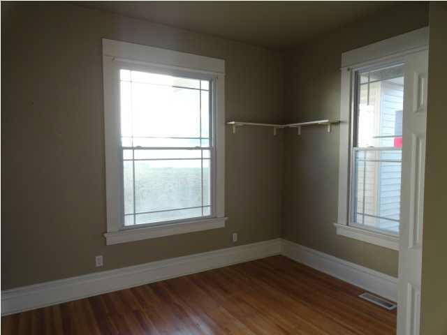 2821 Hillcrest Ter, Evansville, IN 47712 photo 9