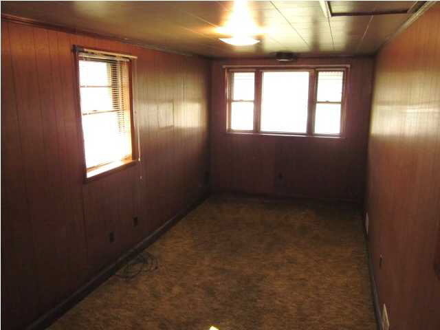 2575 N Bedford Ave, Evansville, IN 47711 photo 9