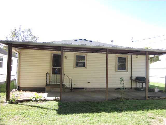 2575 N Bedford Ave, Evansville, IN 47711 photo 8