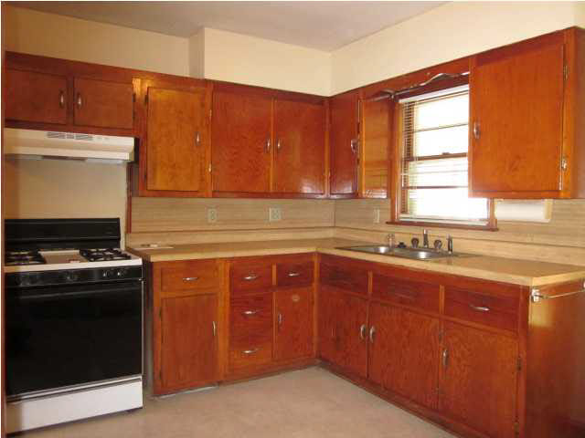 2575 N Bedford Ave, Evansville, IN 47711 photo 4