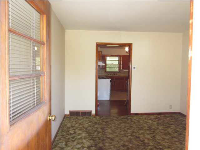 2575 N Bedford Ave, Evansville, IN 47711 photo 17