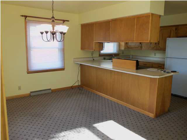 150 Marlatt St, Plainville, IN 47568 photo 3