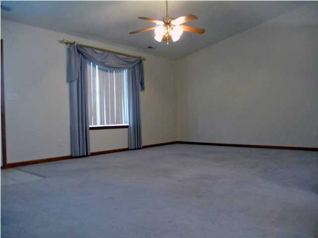 320 Ridgewood Ln, Jasper, IN 47546 photo 4