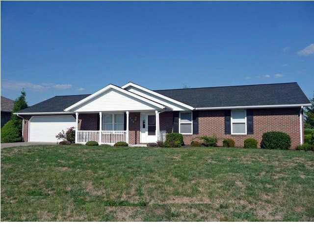 320 Ridgewood Ln, Jasper, IN 47546 photo 1