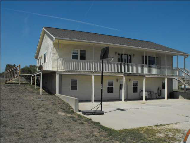 6630 E 200 N, Montgomery, IN 47558 photo 1