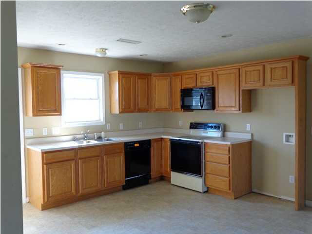 329 Blue Bird Ln, Dale, IN 47523 photo 4