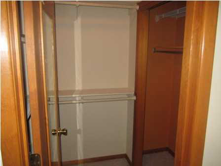 108 E North St, Petersburg, IN 47567 photo 10