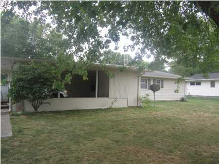 108 E North St, Petersburg, IN 47567 photo 19