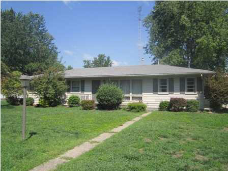 108 E North St, Petersburg, IN 47567 photo 1