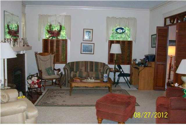 1013 Wheatland Rd, Vincennes, IN 47591 photo 2