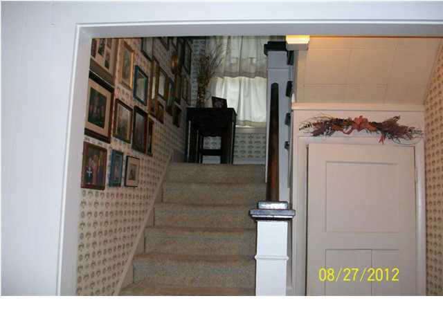 1013 Wheatland Rd, Vincennes, IN 47591 photo 3