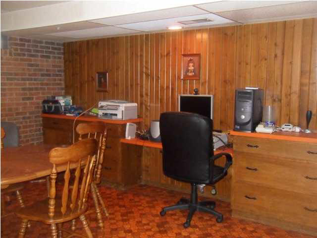 24 Sugarland Rd, Washington, IN 47501 photo 11