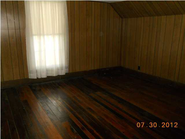 104 W 3rd St, Cannelburg, IN 47519 photo 9
