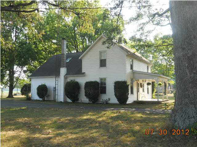 104 W 3rd St, Cannelburg, IN 47519 photo 5