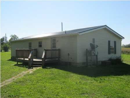 4727 S Old State Road 64, Winslow, IN 47598 photo 3