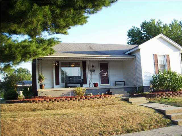 1711 Grand Ave, Washington, IN 47501 photo 2