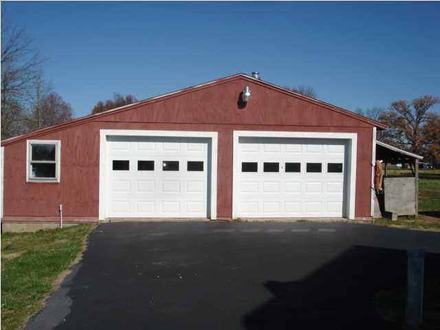 5730 Kansas Rd, Evansville, IN 47725 photo 3
