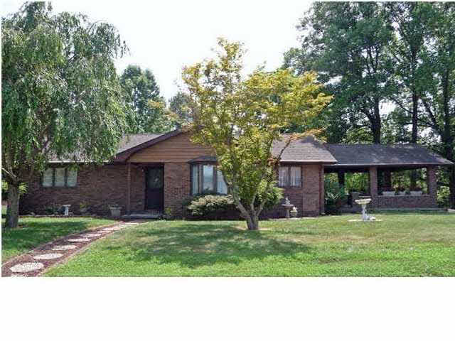 125 E 32nd St, Jasper, IN 47546 photo 1