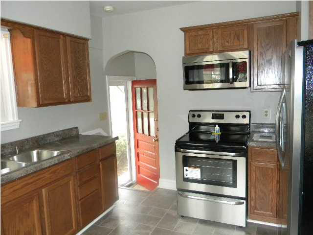 2350 E Walnut St, Evansville, IN 47714 photo 3