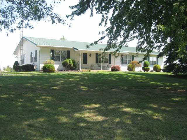 9650 Sweetwater Rd, Tell City, IN 47586 photo 2